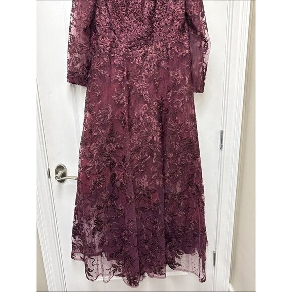 Mac Duggal Size 14 Burgundy 20409 Embellished Illusion Long Sleeve V Neck Gown - Picture 6 of 10